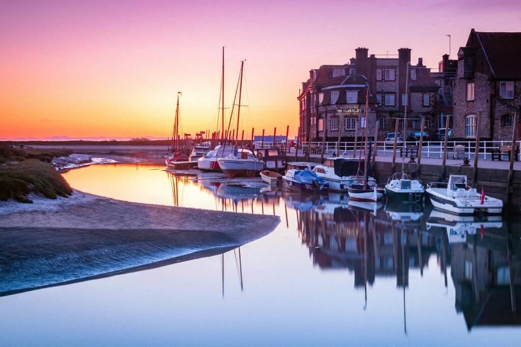 Blakeney Norfolk Bramble Lodge ***Self Catering*** Екстериор снимка
